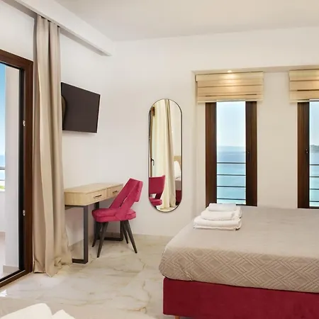 Panorama Apartmens 4*